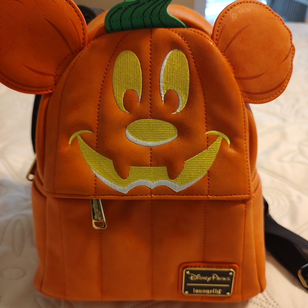 Loungefly Halloween Mickey Mouse Pumpkin Disney Parks mini backpack - Picture 2 of 7